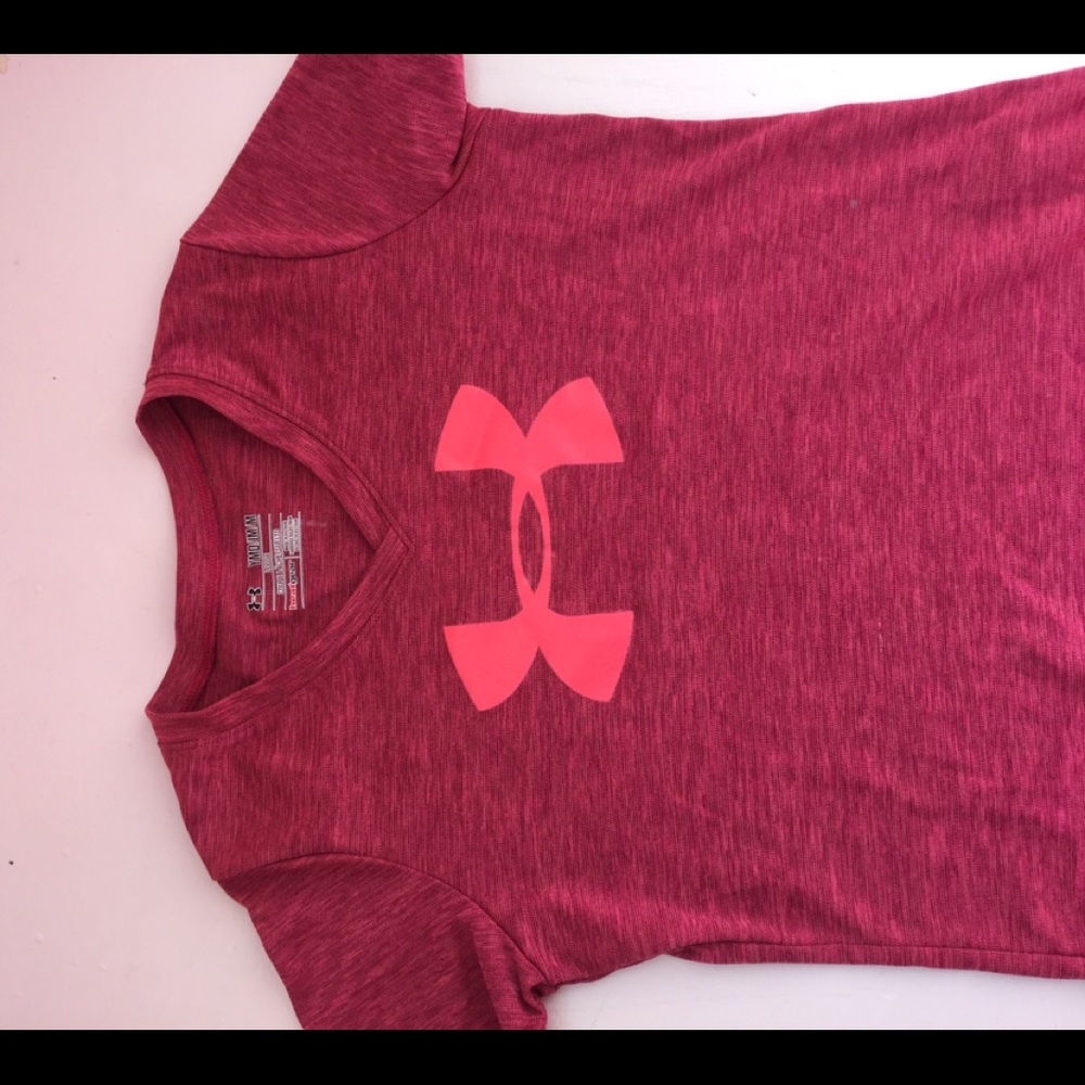 Under armor kids T-shirt